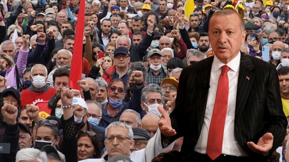 Ekonomik kriz i&ccedil;in bug&uuml;ne kadar s&uuml;rekli muhalefeti su&ccedil;layan AKP şimdi de halkı su&ccedil;lamaya başladı!