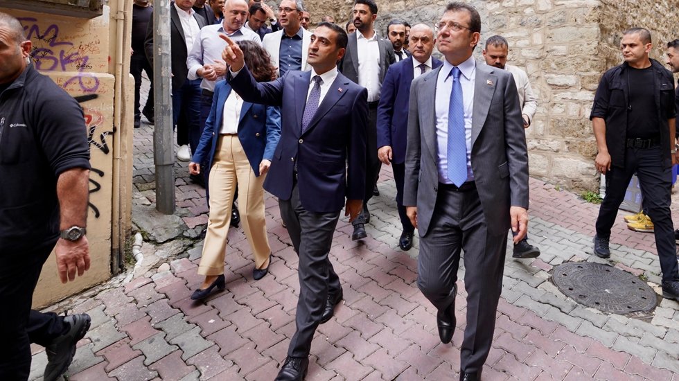 İmamoğlu:  "Bu partizan akıl b&uuml;t&uuml;n &ccedil;ocukların, bu &uuml;lkenin b&uuml;t&uuml;n insanlarının en b&uuml;y&uuml;k d&uuml;şmanıdır"