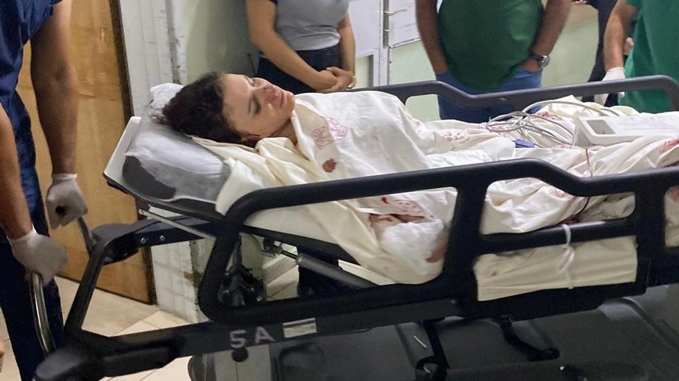 Jandarmanın yanında 27 yerinden bı&ccedil;aklandı&hellip;