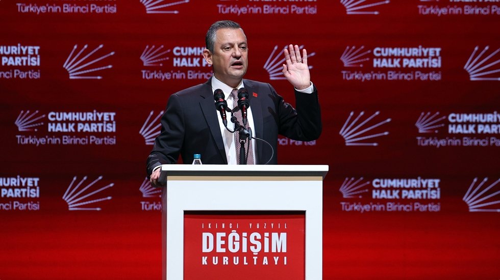 &Ouml;zg&uuml;r &Ouml;zel: &ldquo;Bu t&uuml;z&uuml;k ne benimdir ne Kemal Bey&rsquo;indir ne &ouml;nceki genel başkanlarındır&rdquo;