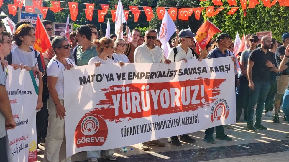 THTM&rsquo;nin başlattığı NATO karşıtı y&uuml;r&uuml;y&uuml;ş bug&uuml;n İncirlik&rsquo;e ulaştı.