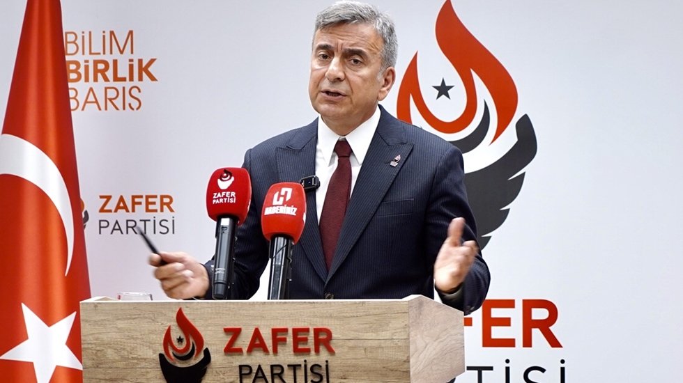 Karamahmutoğlu: Yarın, Ümit Özdağ'ın duruşması için Çağlayan Adliyesi'ndeyiz