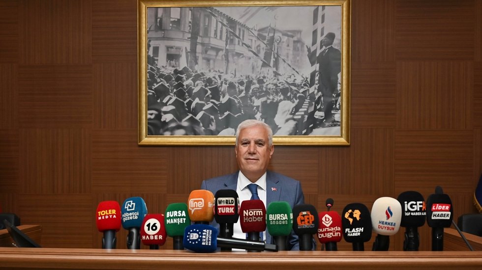 Bursa Büyükşehir Belediye Başkanı Bozbey: “Hizmetlerimiz, vergi borcu bahanesiyle engellenmeye çalışılıyor"