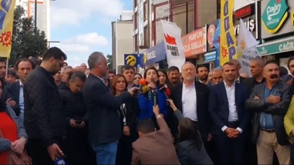 DEM Parti'den Esenyurt Belediyesi'ne atanan kayyuma tepki&hellip;