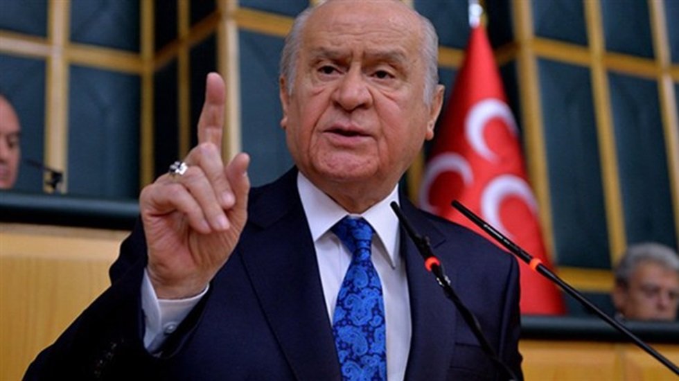 Bah&ccedil;eli'den, &Ouml;calan'a &ccedil;ağrı: &ldquo;Ter&ouml;r&uuml;n bittiğini, &ouml;rg&uuml;t&uuml;n&uuml;n tasfiye edileceğini tek taraflı ilan etsin&rdquo;
