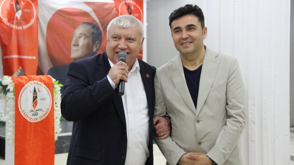 İGD Başkanı Hasan Hınıslı: "Gazeteciler Cumhuriyet&ccedil;idir ve Cumhuriyet&rsquo;in yanında yer alacaktır"