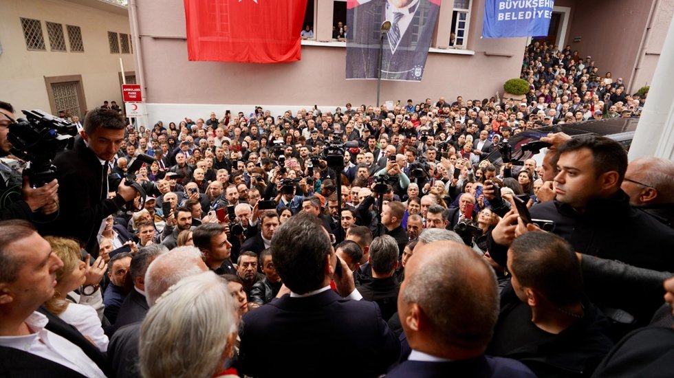 İmamoğlu: Bizim arkamızda milletimiz var; farkında değiller