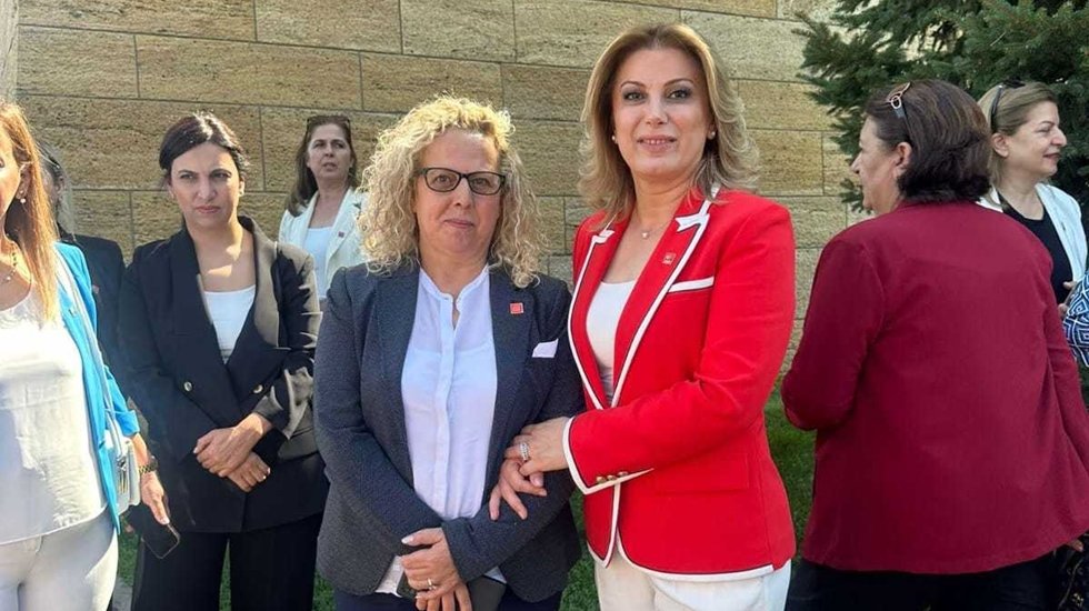 Kadın cinayetlerine dikkat çeken Başkan Baran; “Şiddet dilinden vazgeçin!”