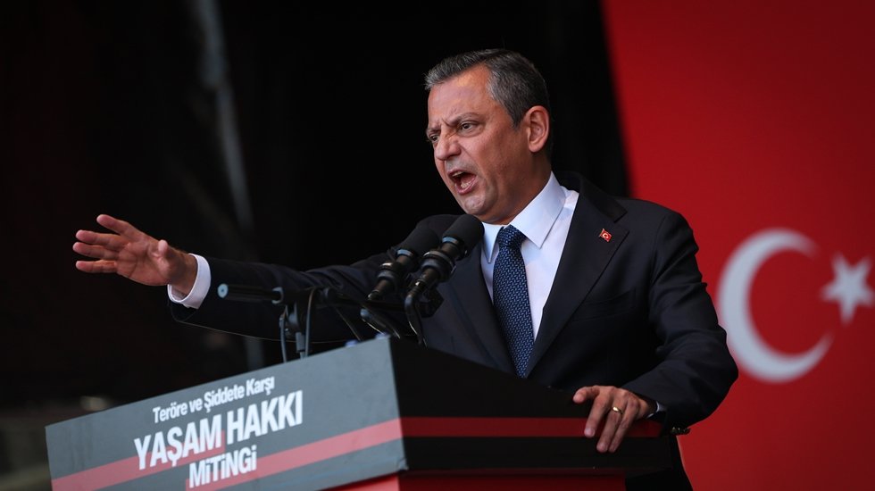 &Ouml;zg&uuml;r &Ouml;zel: "Biz bu iktidarla m&uuml;cadele edeceğiz, bunları yeneceğiz. Bu &uuml;lkeyi tekrar kurtaracağız"