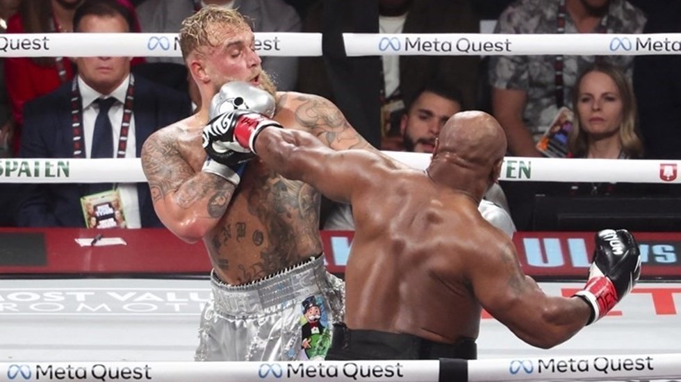 27 yaşındaki Jake Paul, ile 58 yaşındaki Mike Tyson'ın boks ma&ccedil;ının kazananı belli oldu...