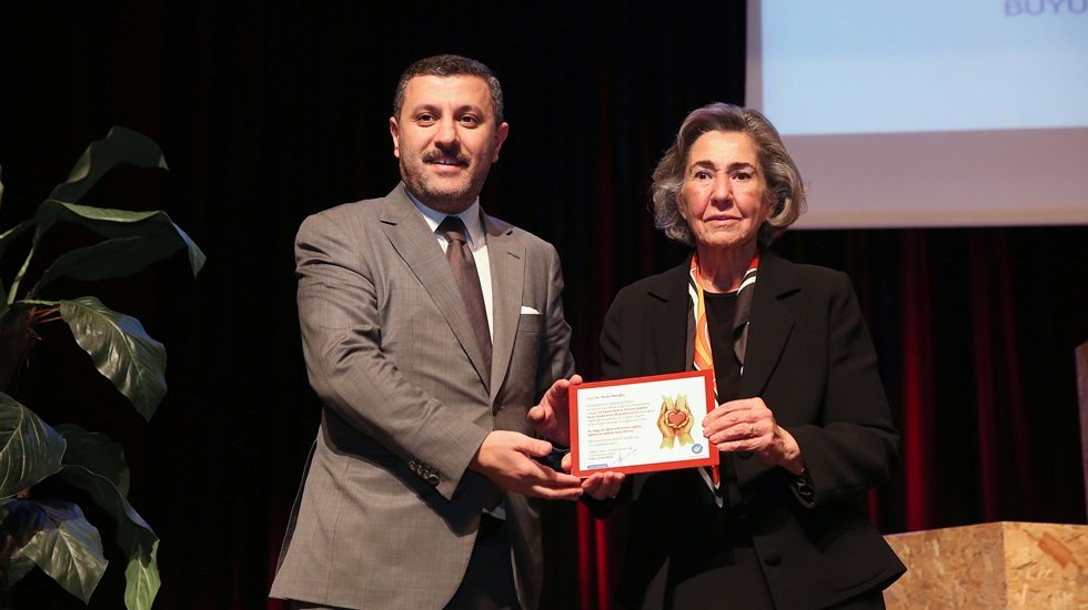 Av. Nazan Moroğlu, Küçükçekmeceli kadınlarla buluştu