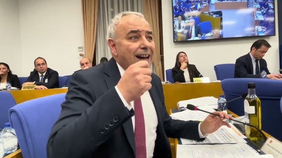 Emekliye y&uuml;zde 11, kiraya y&uuml;zde 58 zam!&rdquo;