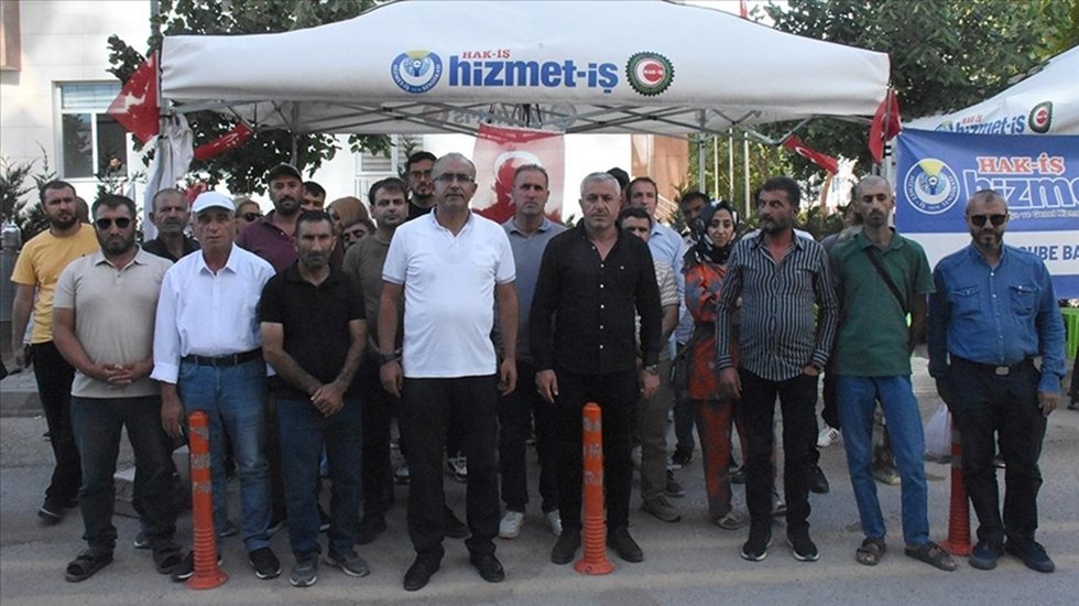 İYİ Partili T&uuml;rkoğlu, Van ve Diyarbakır&rsquo;da belediye iş&ccedil;ilerinin &ccedil;adır eylemine destek verecek.