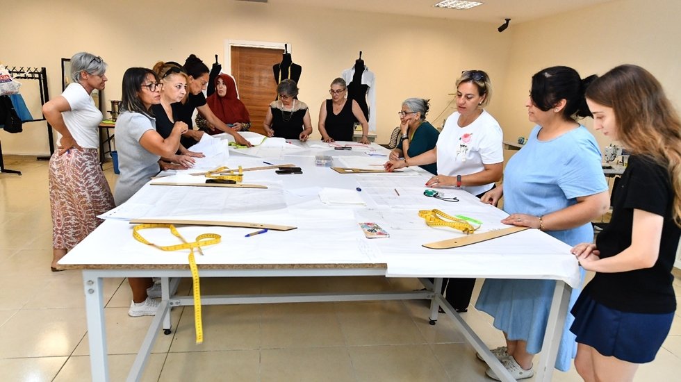 İzmir'de kadını ekonomik olarak güçlendirmeye yönelik örnek proje...