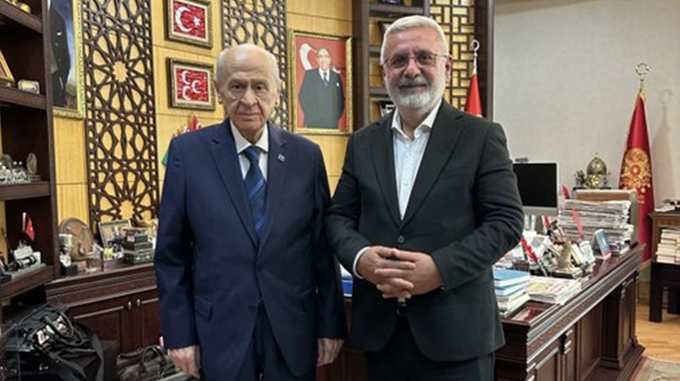 AKP'li Metiner, Bah&ccedil;eli'yle konuşmuş&hellip;