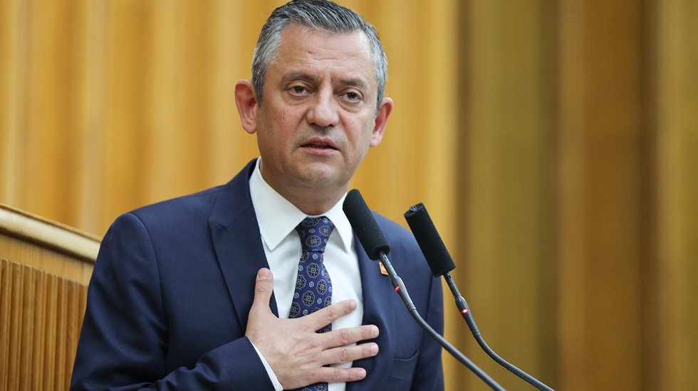 &Ouml;zg&uuml;r &Ouml;zel'den ilk 'İmralı' a&ccedil;ıklaması: 'Hassasiyetler g&ouml;zetilmesidir