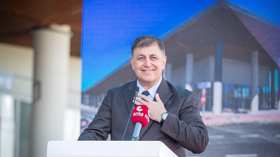 Tugay: İzmir büyüktür kimse diz çöktüremez