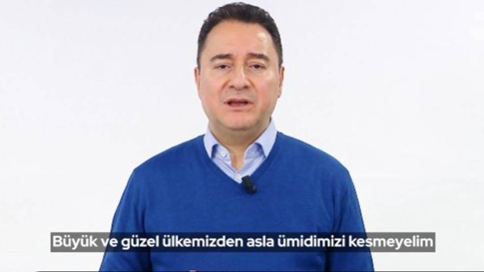 Babacan: "T&uuml;rkiye&rsquo;de yaşamak i&ccedil;in canla başla &ccedil;alışmaya devam edeceğiz"