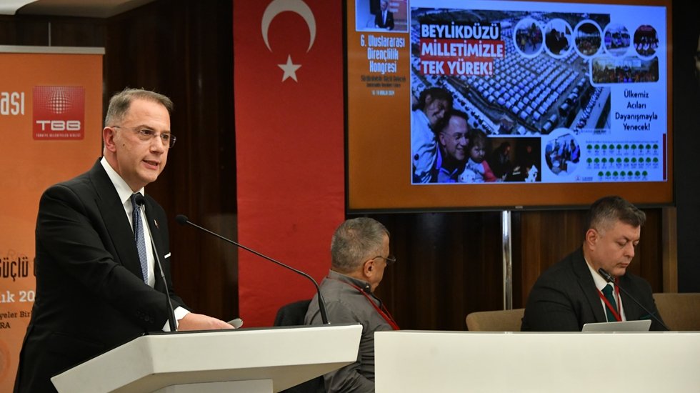 Çalık: Afetlere karşı dayanıklı kentler inşa etmek zorundayız