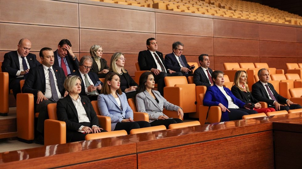 CHP: Cumhurbaşkanlığı hükümet sistemi TBMM’nin nitelikli yasa yapmasını alıkoymaktadır!