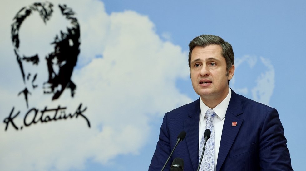 CHP'den tepki: "O kadar korkuyorlar ki, gençlere siyasi yasak getiriyorlar..."