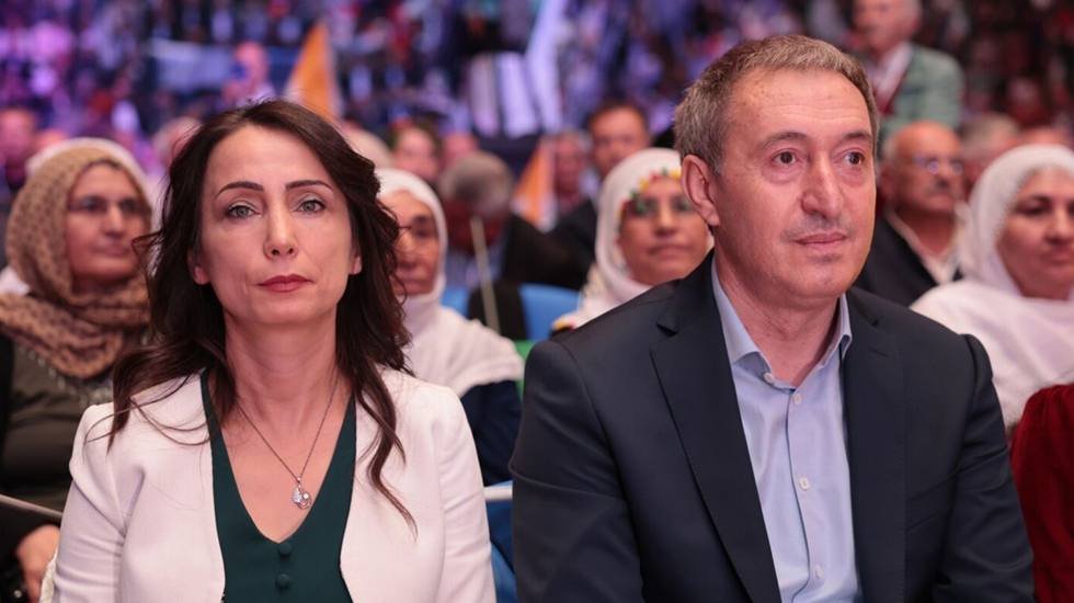 DEM Parti eş başkanlarından &lsquo;&Ouml;calan g&ouml;r&uuml;şmesi&rsquo; değerlendirmesi