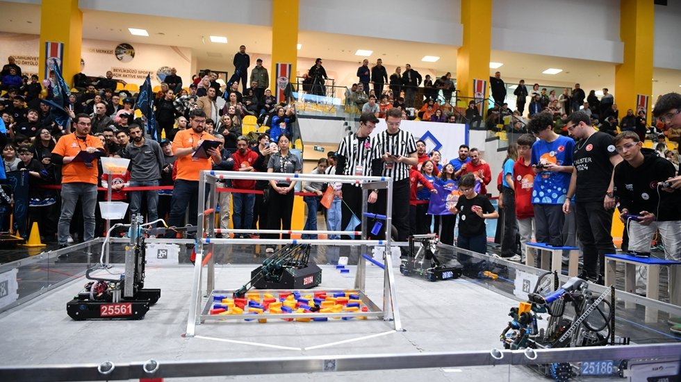 Fırst Team Challenge'ın İlk Türkiye Şampiyonası Beylikdüzü'nde Yapıldı