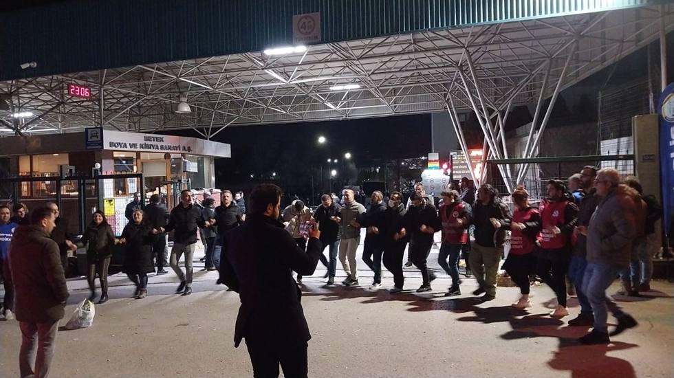 TKP'den eylemdeki iş&ccedil;ilere dayanışma ziyareti