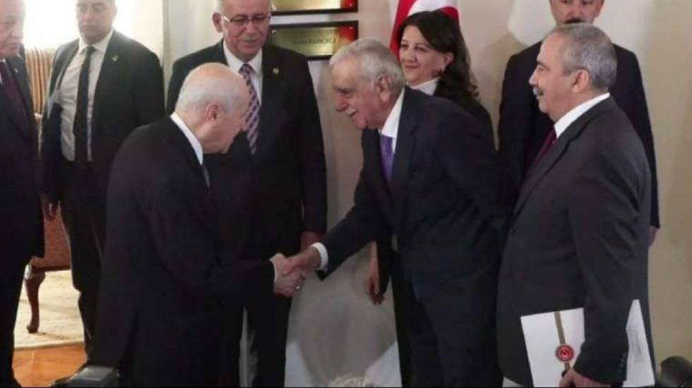 AKP'li Şamil Tayyar'dan Ahmet T&uuml;rk yorumu: Devletin muteber saydığı akil kişi ise niye kayyum atadık?