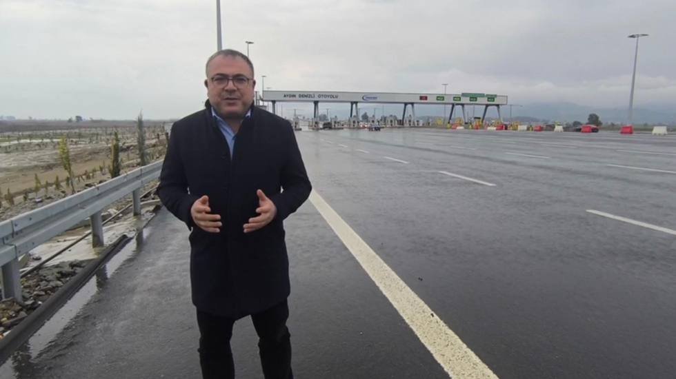 Bitmemiş yolu a&ccedil;malara yetmiyormuş gibi, ge&ccedil;meyen her ara&ccedil; i&ccedil;in 5 euro alıyorlar&hellip;