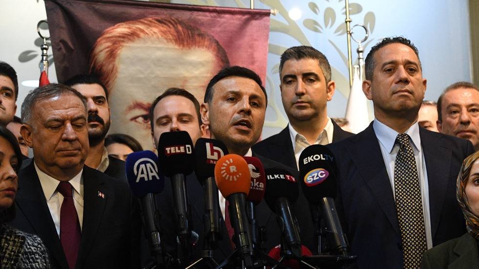 CHP'den Beşiktaş a&ccedil;ıklaması: 'T&uuml;rkiye şafak operasyonlarından kurtulmalı'