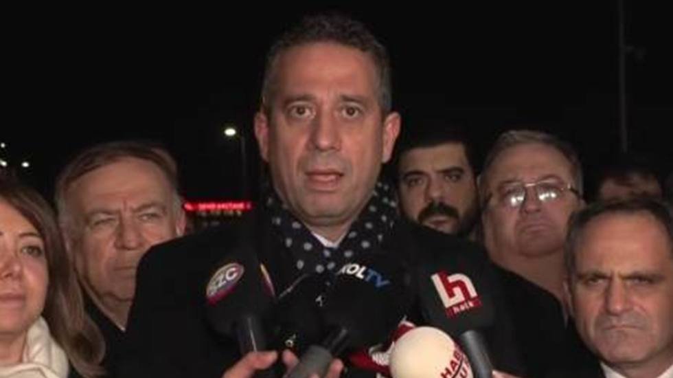 CHP milletvekilleri Adliyede: Delil yok, sorular dedikodu niteliğinde