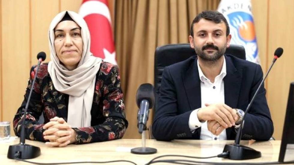 DEM Partili Akdeniz Belediyesi eş başkanlarına g&ouml;zaltı