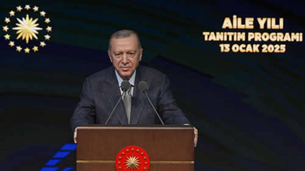 Erdoğan'ın 'm&uuml;jde'leri: Doğum ve evlilik yardımı...