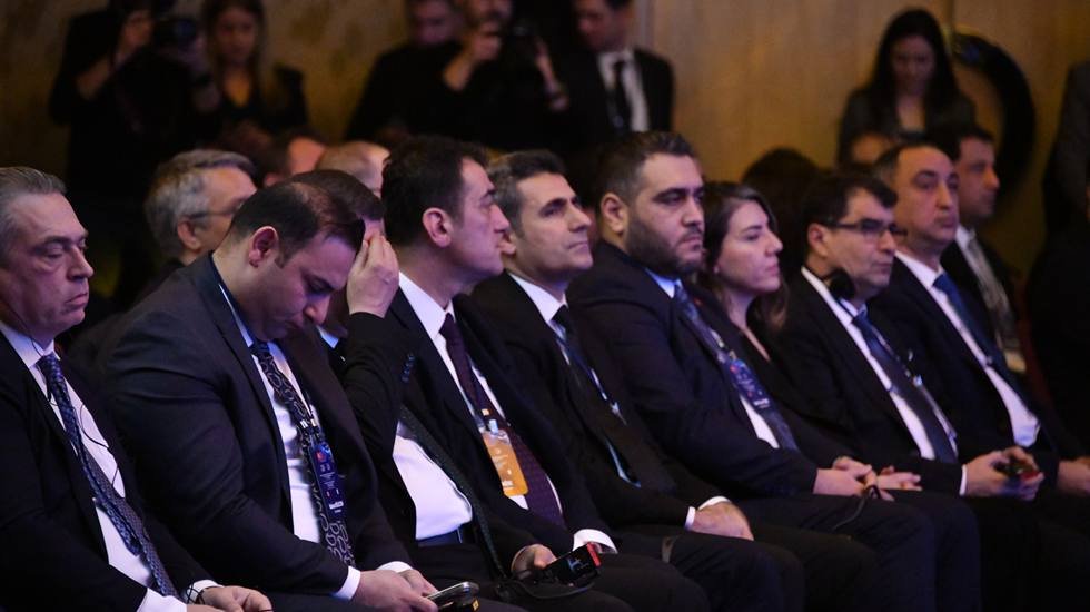 Gen&ccedil;ler geleceğin mesleklerine hazırlanacak. 45 dijital gen&ccedil;lik merkezi a&ccedil;ıldı