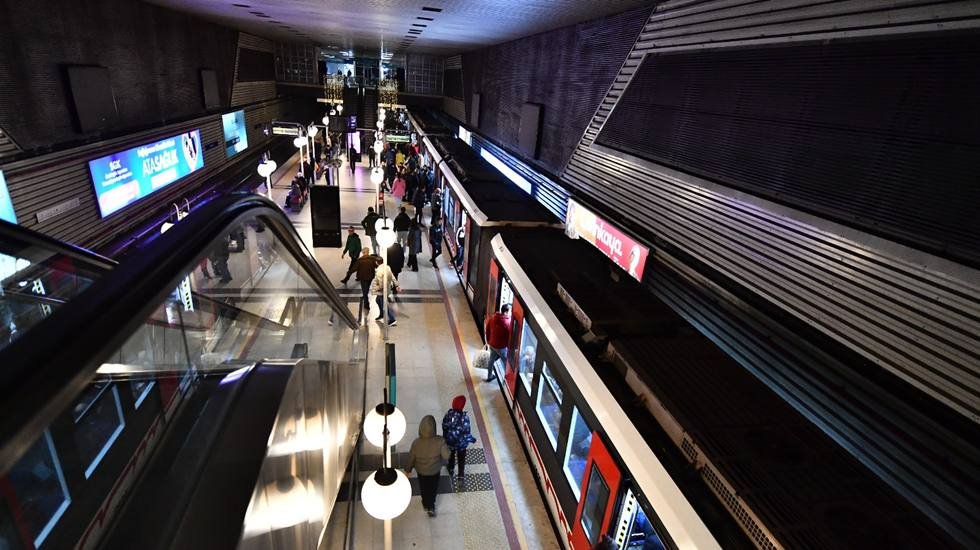 İzmir Metrosu’nda kesintisiz iletişim dönemi başlıyor