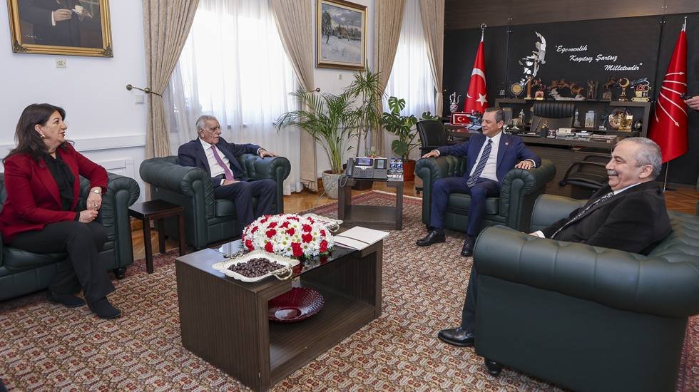 &Ouml;zg&uuml;r &Ouml;zel: "İktidarın ş&uuml;pheci ama iyimser bir havada olduklarını g&ouml;rd&uuml;k&rdquo;