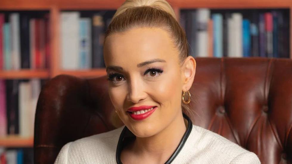 Tarih&ccedil;i &Ccedil;iğdem Bayraktar &Ouml;r g&ouml;zaltına alındı!