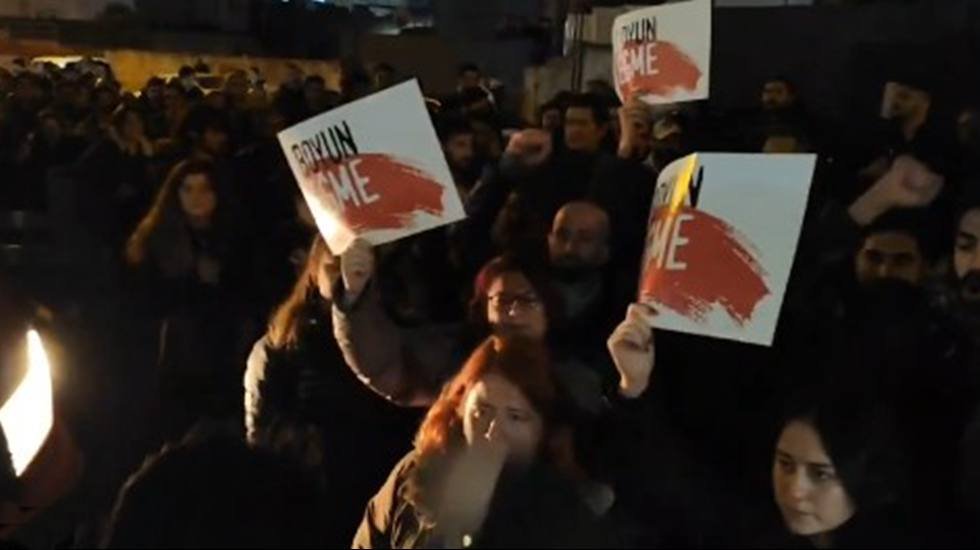 TKP'den G&ouml;zaltındaki Gazetecilerle Dayanışma Eylemi: 'Korku ve Yılgınlık İklimi Dağıtılmalı'