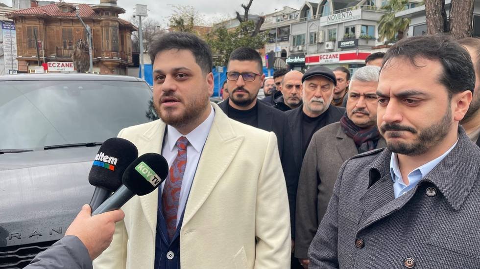 Yurt dışına &ccedil;ıkış yasağı ve adli kontrol kararı verilen BTP lideri H&uuml;seyin Baş karakola imza verdi.