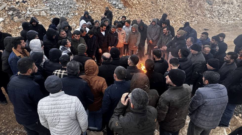 AKP&rsquo;nin iktidara y&ouml;nelen t&uuml;m itirazları susturma yasakları Antep'te devreye girdi...