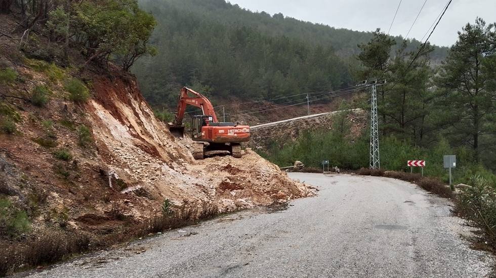 Alanyalıların korkulu rüyası üç tehlikeli viraj kaldırılıyor...