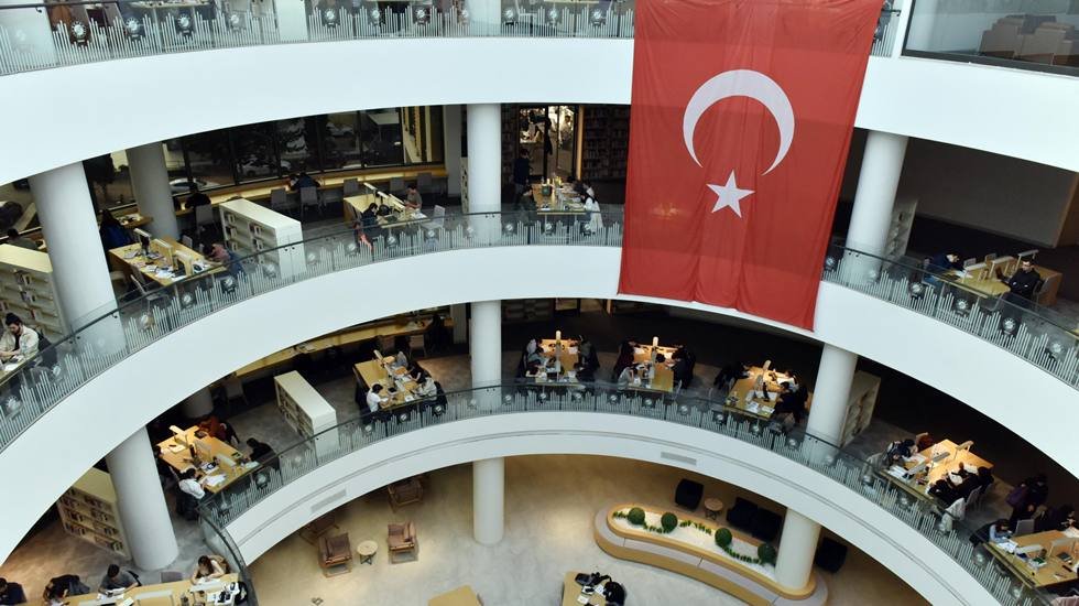 Antalya Kütüphanesi’ni ziyaret edenlerin sayısı 1 milyonu geçti...