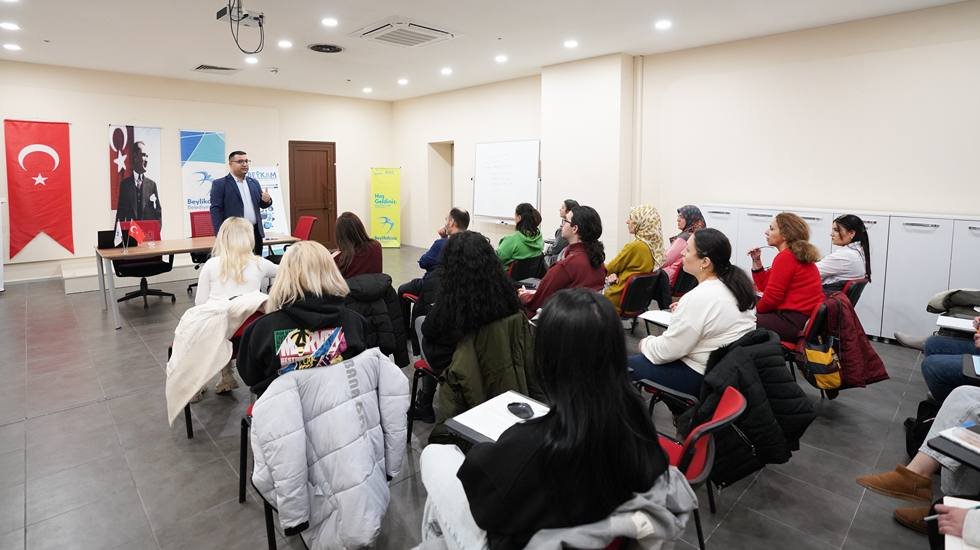 Beylikdüzü Belediyesi Kariyer Merkezi’nde ‘Uygulamalı Muhasebe Eğitimi...