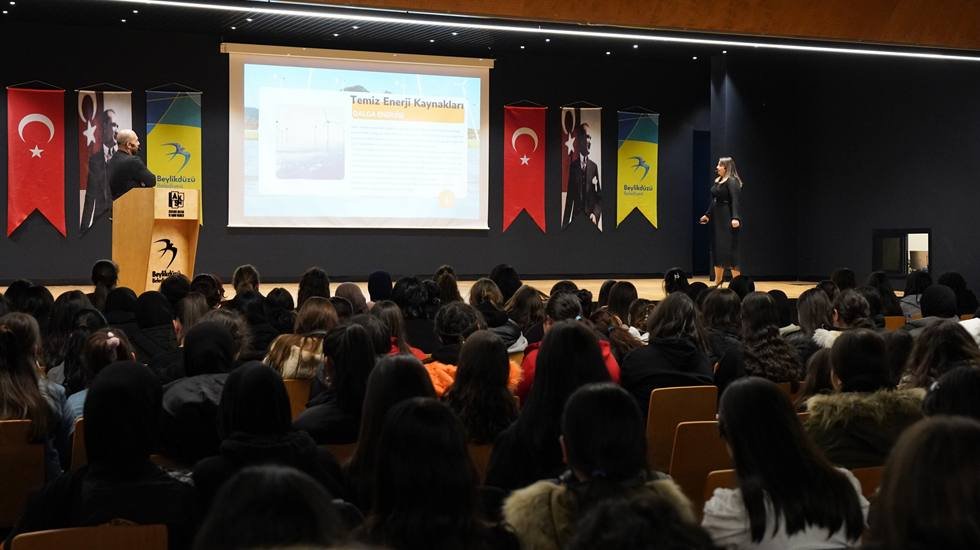 Beylikdüzü sakinlerine 'sürdürülebilir yaşam alışkanlıkları'nı yaygınlaştırmak amaçlı eğitim