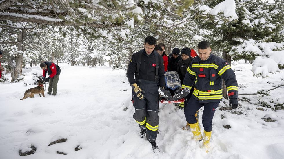 Büyükşehir İtfaiyesi arama ve kurtarma yeteneğini Torosların zirvesine taşıdı