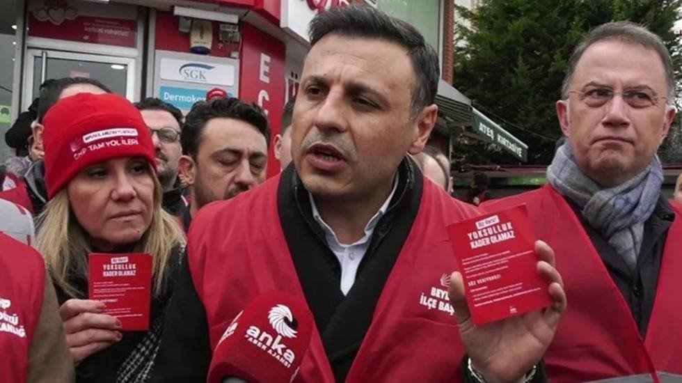 CHP İstanbul il başkanı &Ccedil;elik: 'Bir kez daha hukuk, siyasetin aparatı haline geldi'