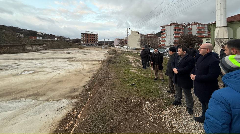 CHP&rsquo;li Sarı: &ldquo;İtfaiye binası yapacağız diyerek vatandaşın arsasına &ccedil;&ouml;kt&uuml;ler&rdquo;