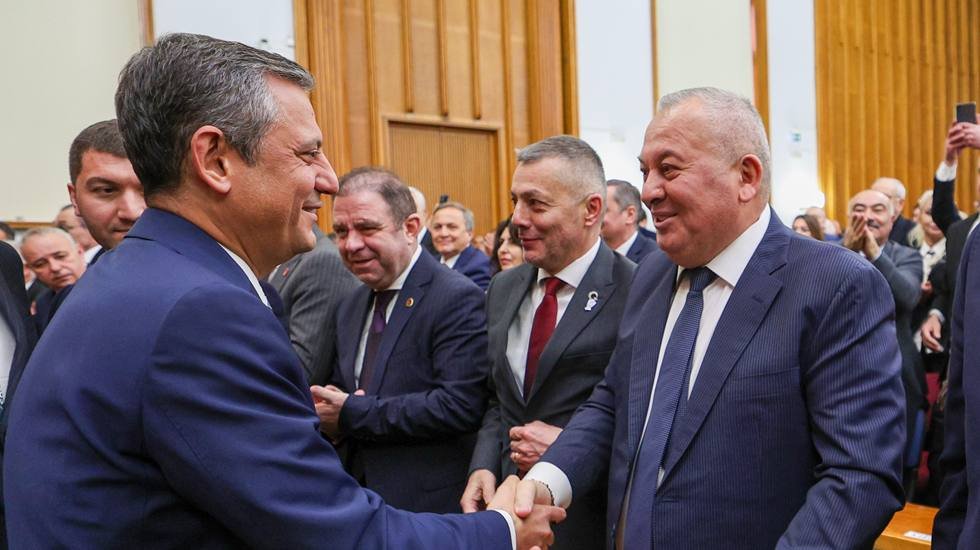 CHP&rsquo;ye ge&ccedil;en Cemal Enginyurt'a 'hoş geldin' soruşturması!