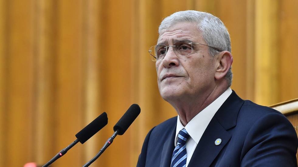 Dervişoğlu: &ldquo;Korkutarak uyutuyorlar. A&ccedil; bırakarak susturuyorlar. Allah&rsquo;ın ismiyle de aldatıyorlar!&rdquo;